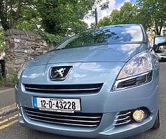 2012 Peugeot 5008 7 seater 105,000 km full service history