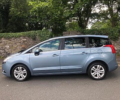 2012 Peugeot 5008 7 seater 105,000 km full service history