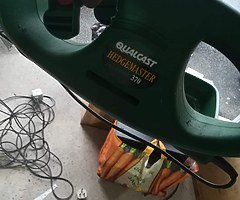 Cleaning out - Image 8/10