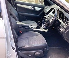 Mercedes - Image 4/4
