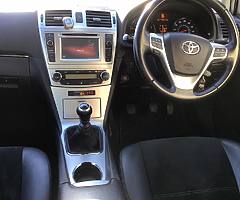141 Toyota Avensis 2.0 D4D Manual Transmission, might part ex change older car - Image 7/10