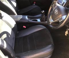 141 Toyota Avensis 2.0 D4D Manual Transmission, might part ex change older car - Image 8/10