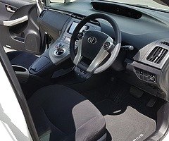 2014 TOYOTA PRIUS HYBRID - Image 6/10