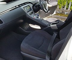2014 TOYOTA PRIUS HYBRID - Image 7/10