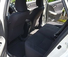 2014 TOYOTA PRIUS HYBRID - Image 8/10