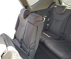Prius Alpha 2013 black 7 seater - Image 10/10