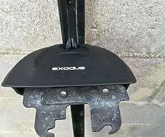 2 pairs of roof racks