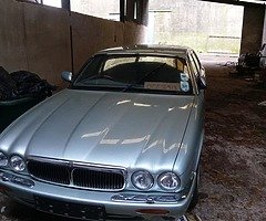 Jaguar xj6 v8 3.2liter mint and all original example
