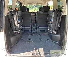 2013 Nissan Serena 8 Seater Hybrid - Image 8/10