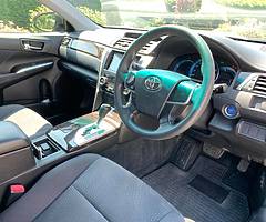 2013 Toyota Camry 2.5 hybrid - Image 6/10