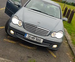 Mercedes benz c200 2.2cdi Automatic