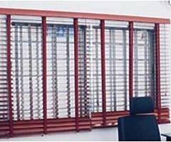 INSTALLATION OF WINDOW BLINDS