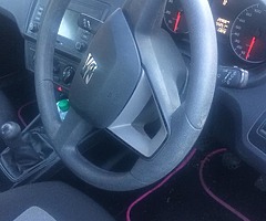 White seat Ibiza - Image 5/7