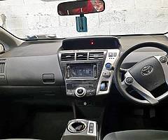 Prius plus 5 seater