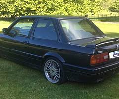 1989 BMW E30 325i Sport