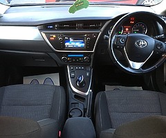 SEPT 2015 TOYOTA AURIS ICON HYBRID VVTI - Image 5/10