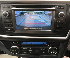 SEPT 2015 TOYOTA AURIS ICON HYBRID VVTI - Image 9/10