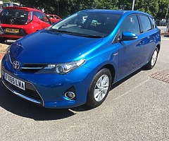 SEPT 2015 TOYOTA AURIS ICON HYBRID VVTI - Image 10/10