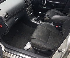 05 avensis 1.8 vvti - Image 7/10