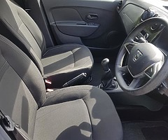 Dacia Sandero 2018 - Image 7/8