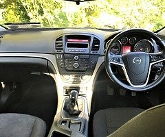 132 Opel Insignia Cdti €5955...Call [hidden information] - Image 9/10