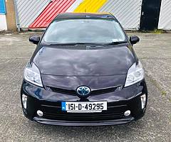 Toyota prius 2015
