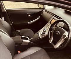 Toyota prius 2015 - Image 7/10