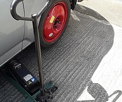 Mobile tyre unit. We come to You!
Richard tyres. New and used tyres for sale. Summer OFFERS!