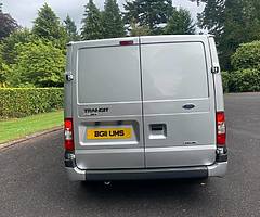 2011 Ford Transit Trend - Image 3/9