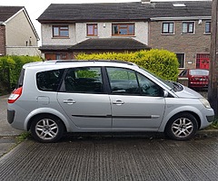 VERY CLEAN RENAULT SCENIC 7 Seats (JUST SERVICED) MAKE ME AN OFFER.. - Image 4/10
