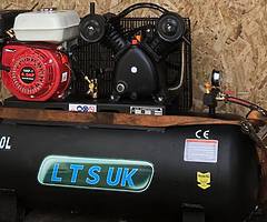 Mobile tyre van for - Image 3/5