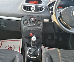 2010 Renault Clio 1.5 Diesel - Image 5/8