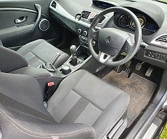 Renault Megane Diesel Coupe - Image 8/9