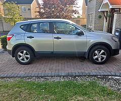 Nissian Quasquai Auto