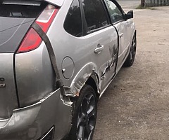 2006 Ford Focus breaking - Image 3/5