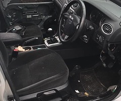 2006 Ford Focus breaking - Image 4/5