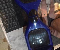 Is anyone intrested in this hover board i had i frome christmass there is a few satreshes on it