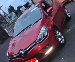 172 Renault Clio bran new with warrenty