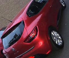 172 Renault Clio bran new with warrenty