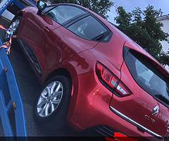 172 Renault Clio bran new with warrenty - Image 3/3