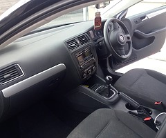 132 Volkswagen Bora 1.6 TDI BlueMotion - Image 8/10