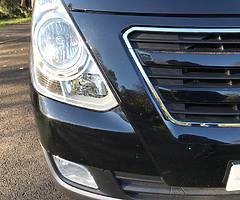 2017 Hyundai SE 2.5CRDi Automatic 8 Seater - Image 9/25