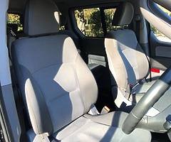 2017 Hyundai SE 2.5CRDi Automatic 8 Seater - Image 12/25