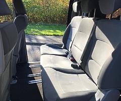 2017 Hyundai SE 2.5CRDi Automatic 8 Seater - Image 16/25