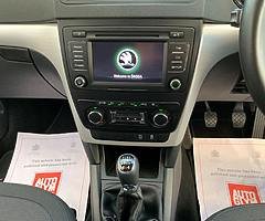 2015 Skoda Yeti 2.0 TDi CR 4x4 with 41k - Image 20/26