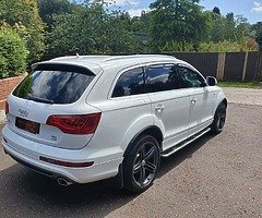 **2012 Audi Q7 S Line Plus 3.0 V6 TDI (Auto, Privacy Glass, Sat Nav, Reverse Camera, 7 seater)** - Image 5/7