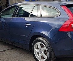 Volvo V60 - Image 4/10
