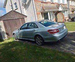Mercedes-Benz E-Class - Image 7/10