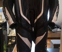 Nitro one piece leather suite