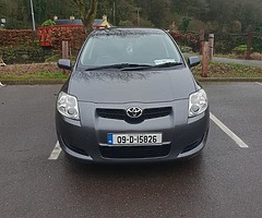 Toyota Auris (2 YEAR NCT)